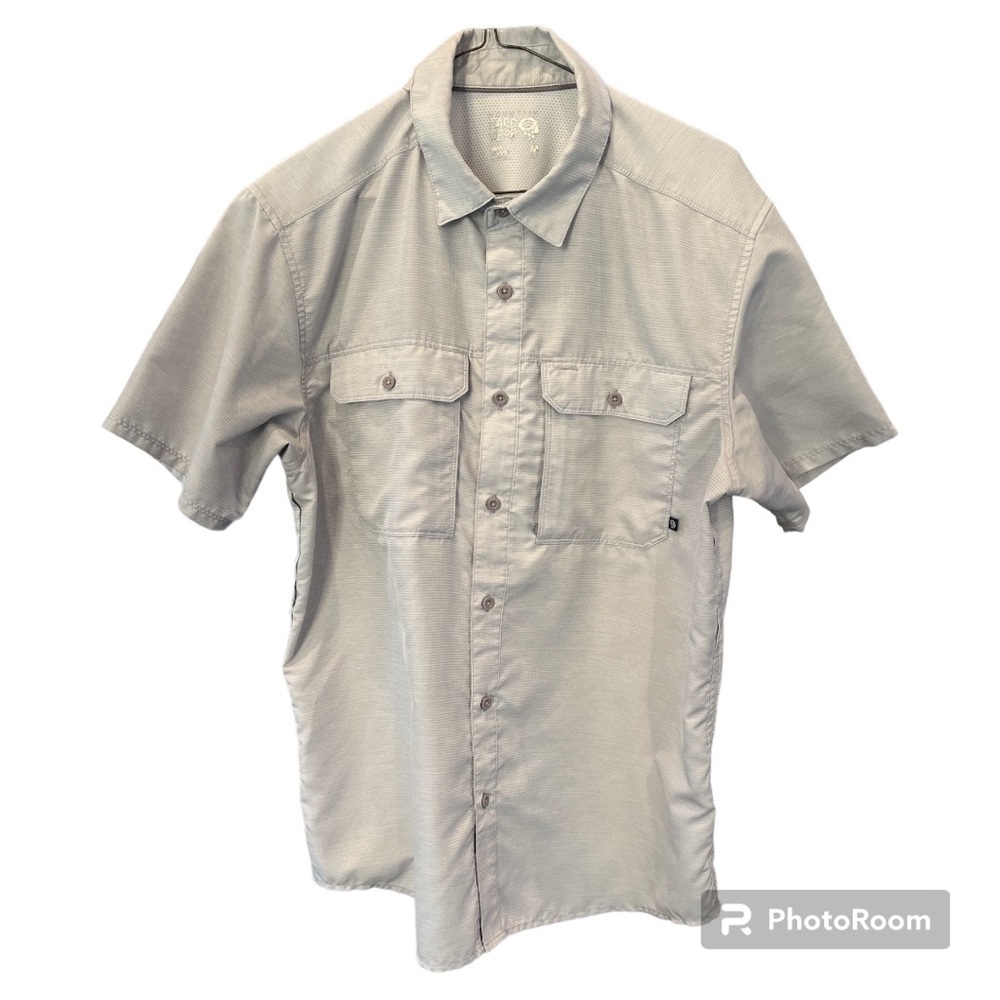 Men’s Mountain Hardware Canyon Short Sleeve Button Down Shirt.